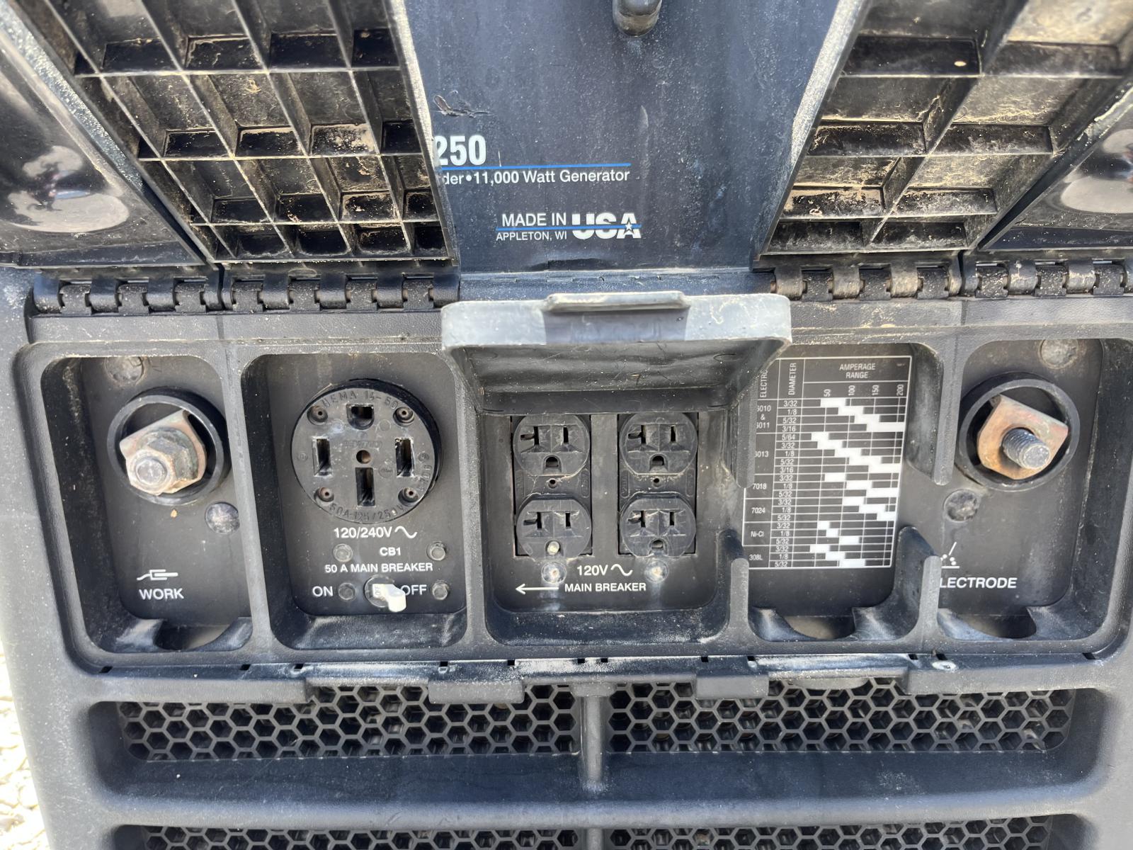 ./imagenes/INVOICE/2019/18161/MILLER BOBCAT 250 (6).JPG